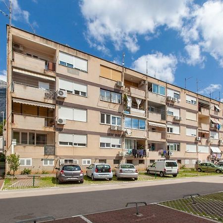 Apartment Gabriella Макарска Экстерьер фото