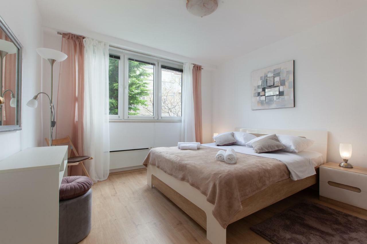 Apartment Gabriella Макарска Экстерьер фото