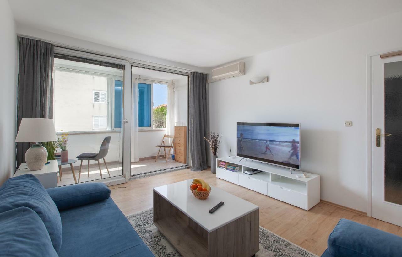 Apartment Gabriella Макарска Экстерьер фото