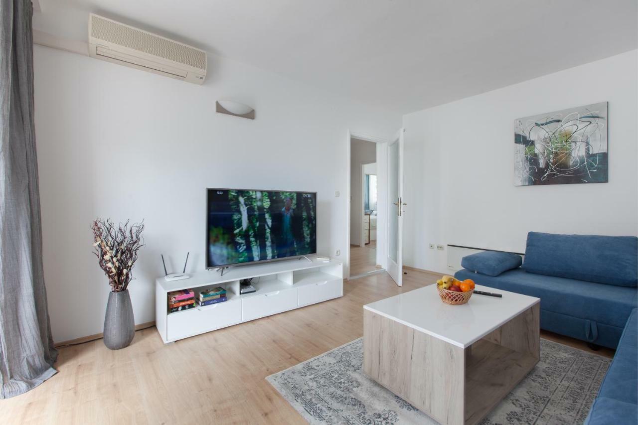 Apartment Gabriella Макарска Экстерьер фото